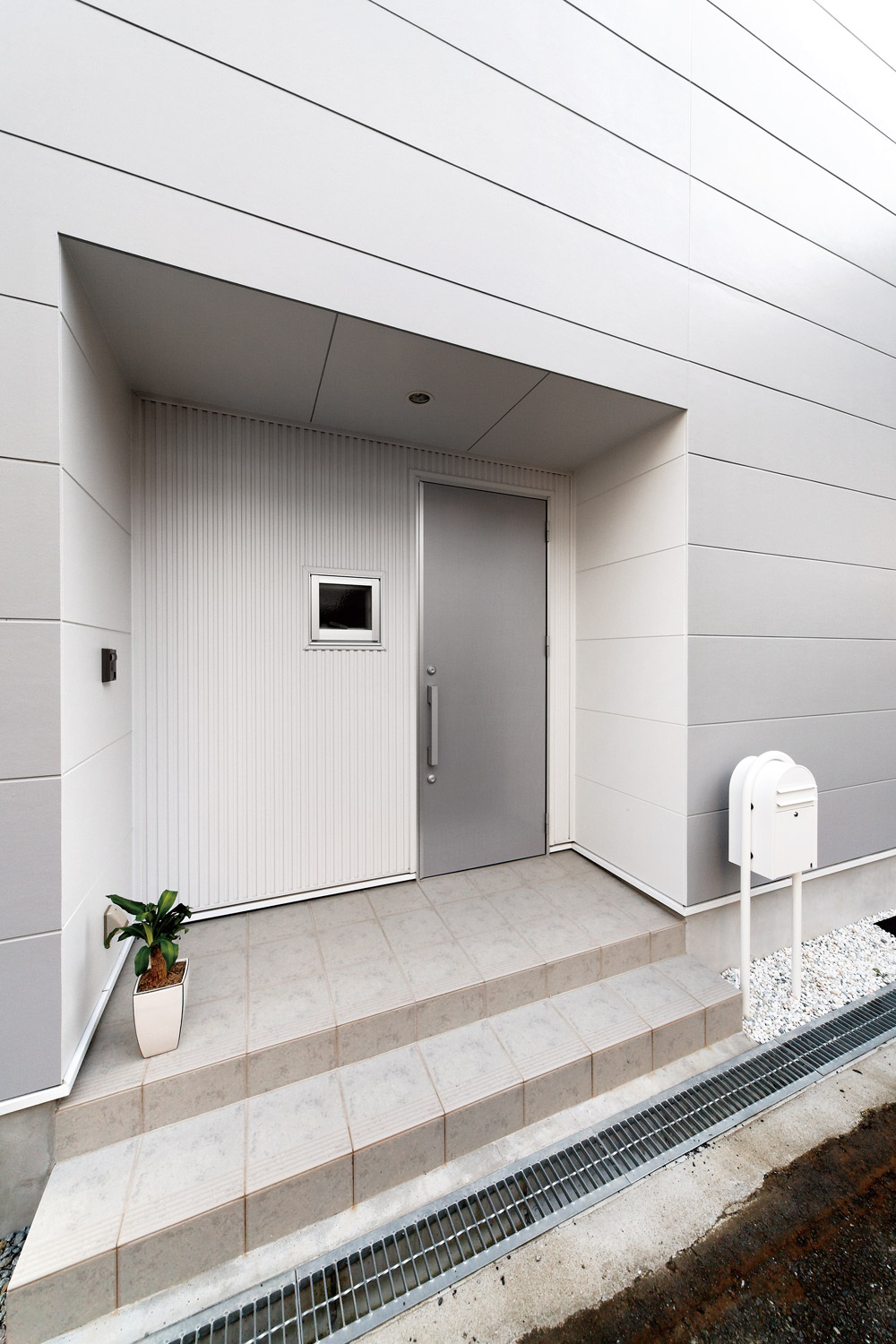 注文住宅・デザイン住宅建築実例_玄関