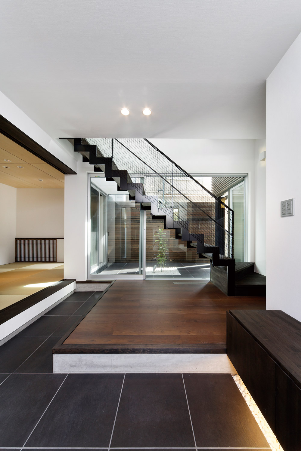 注文住宅・デザイン住宅建築実例_玄関