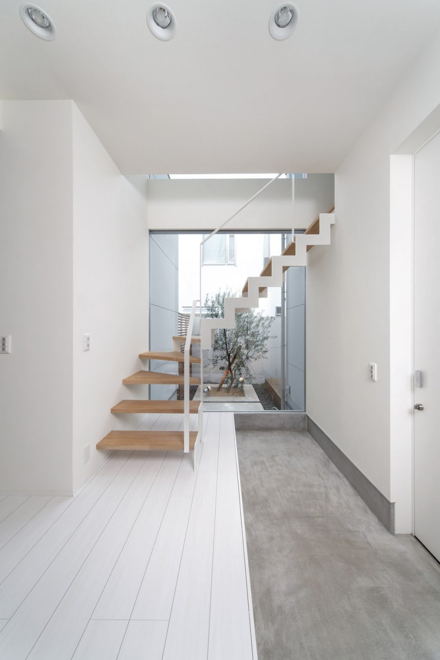 注文住宅・デザイン住宅建築実例_玄関