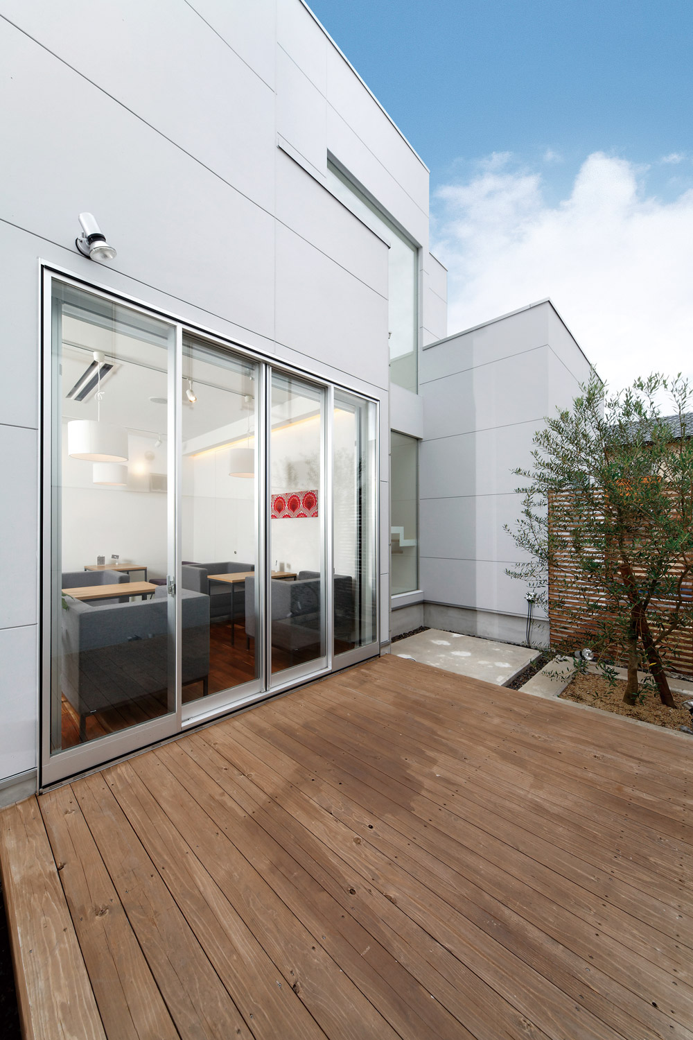 注文住宅・デザイン住宅建築実例_テラス・バルコニー