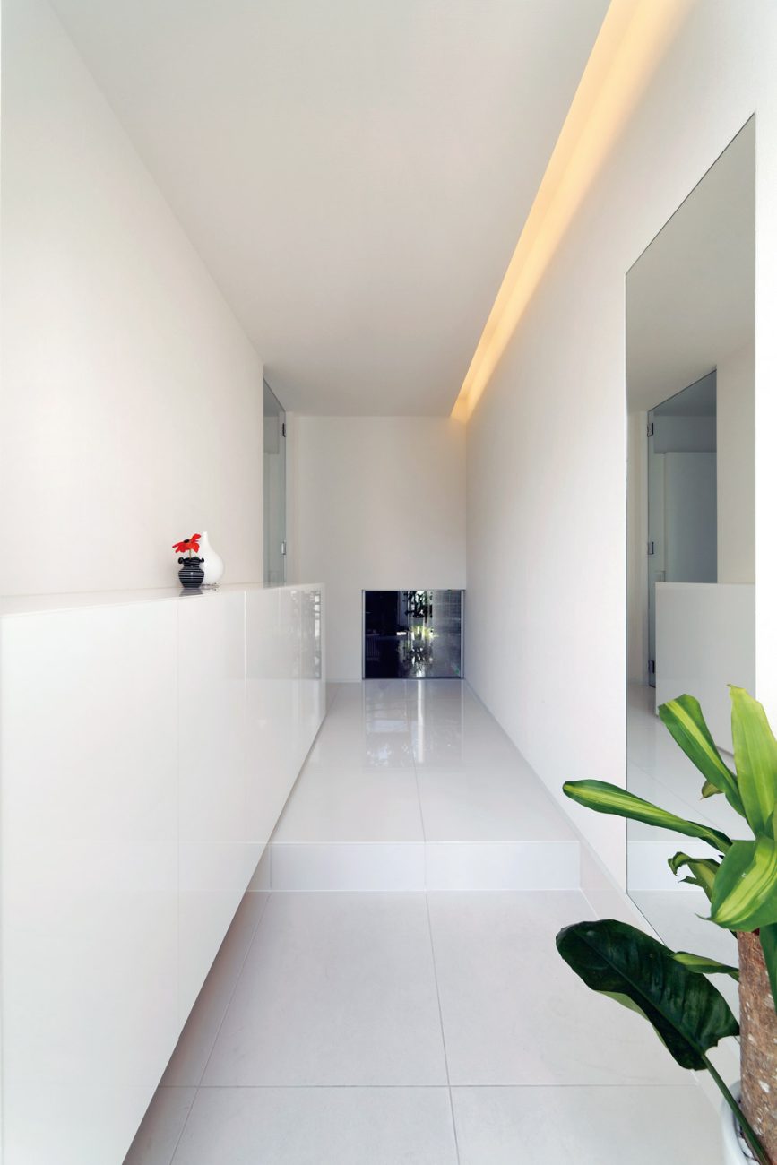 注文住宅・デザイン住宅建築実例_玄関