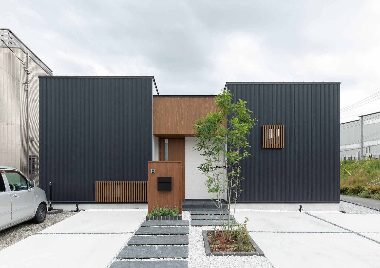 注文住宅『CASE683  丘の上のハウス』の建築実例・建物外観全体 注文住宅・デザイン住宅建築実例_『CASE683  丘の上のハウス』_外観