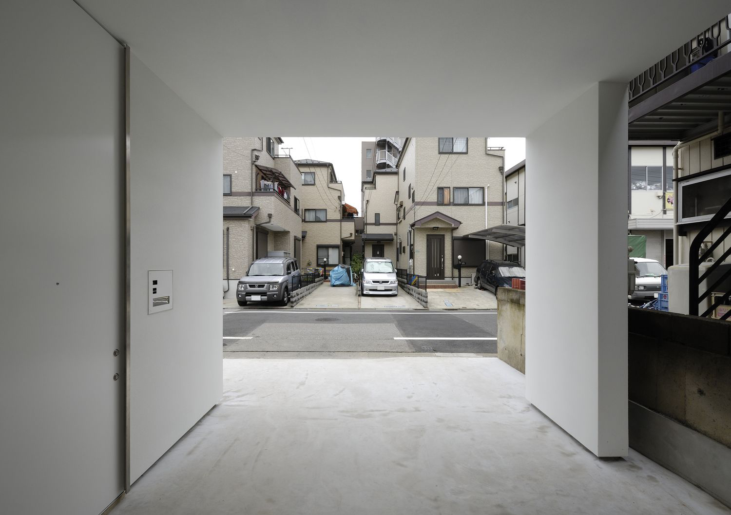 注文住宅・デザイン住宅建築実例_ガレージ