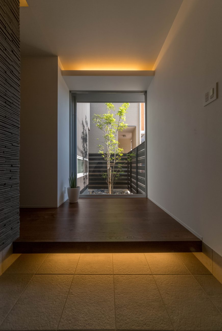 注文住宅・デザイン住宅建築実例_玄関