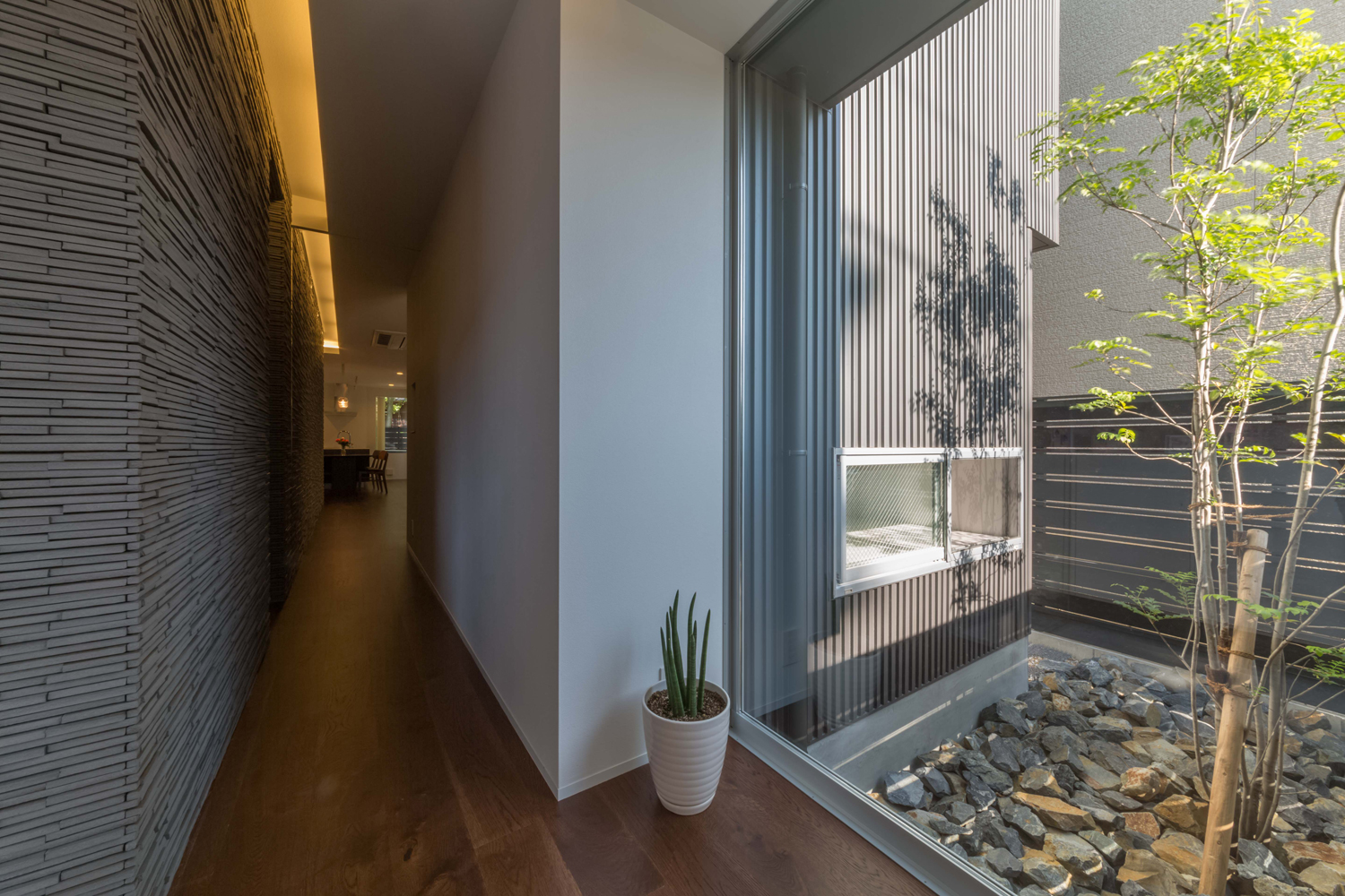 注文住宅・デザイン住宅建築実例_玄関