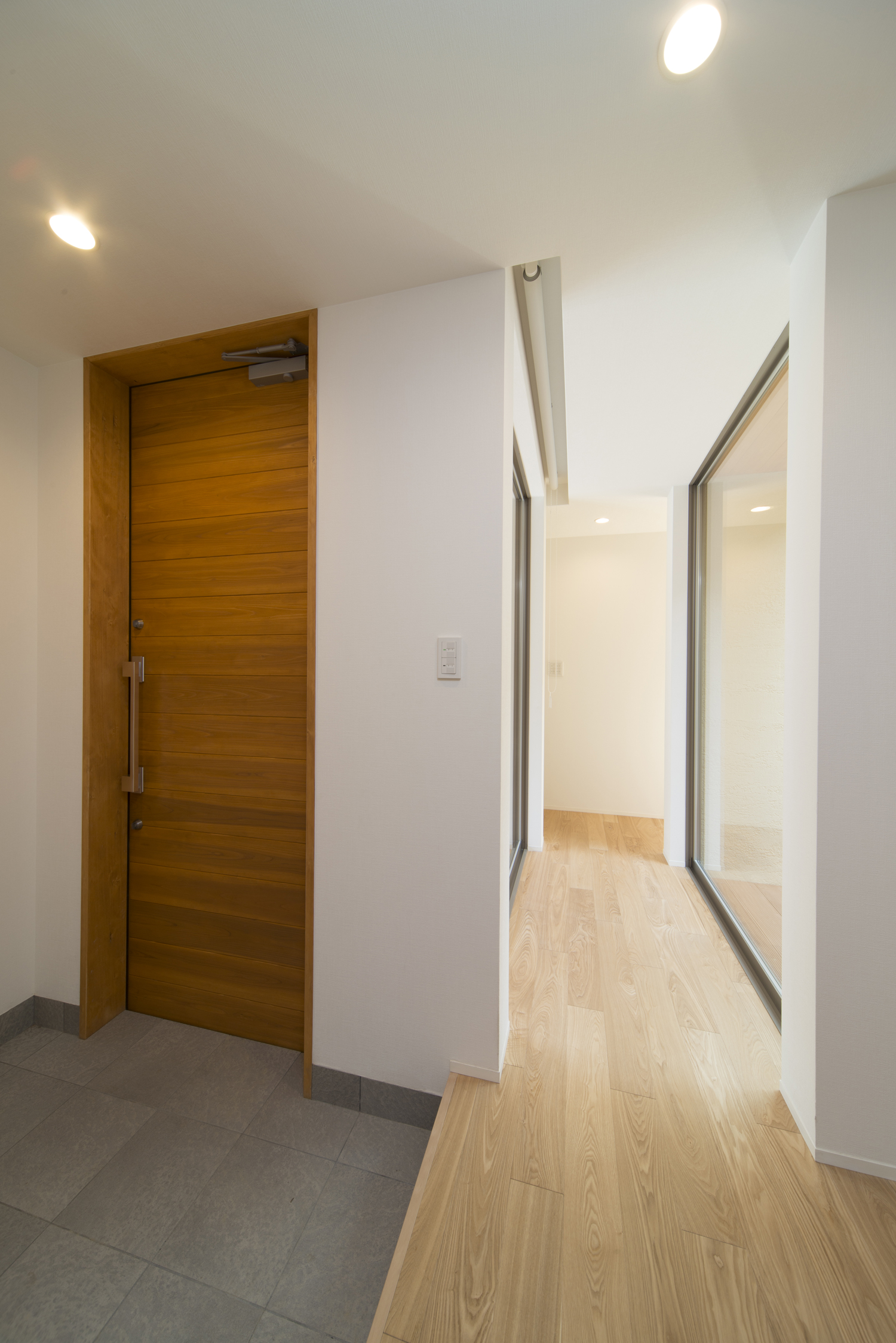 注文住宅・デザイン住宅建築実例_玄関