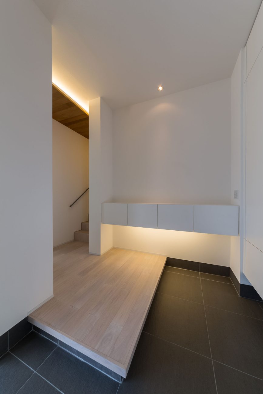 注文住宅・デザイン住宅建築実例_玄関