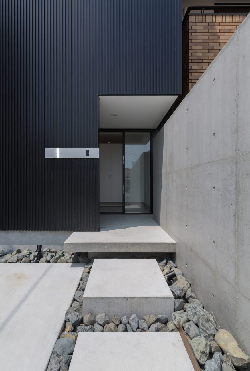 注文住宅・デザイン住宅建築実例_玄関