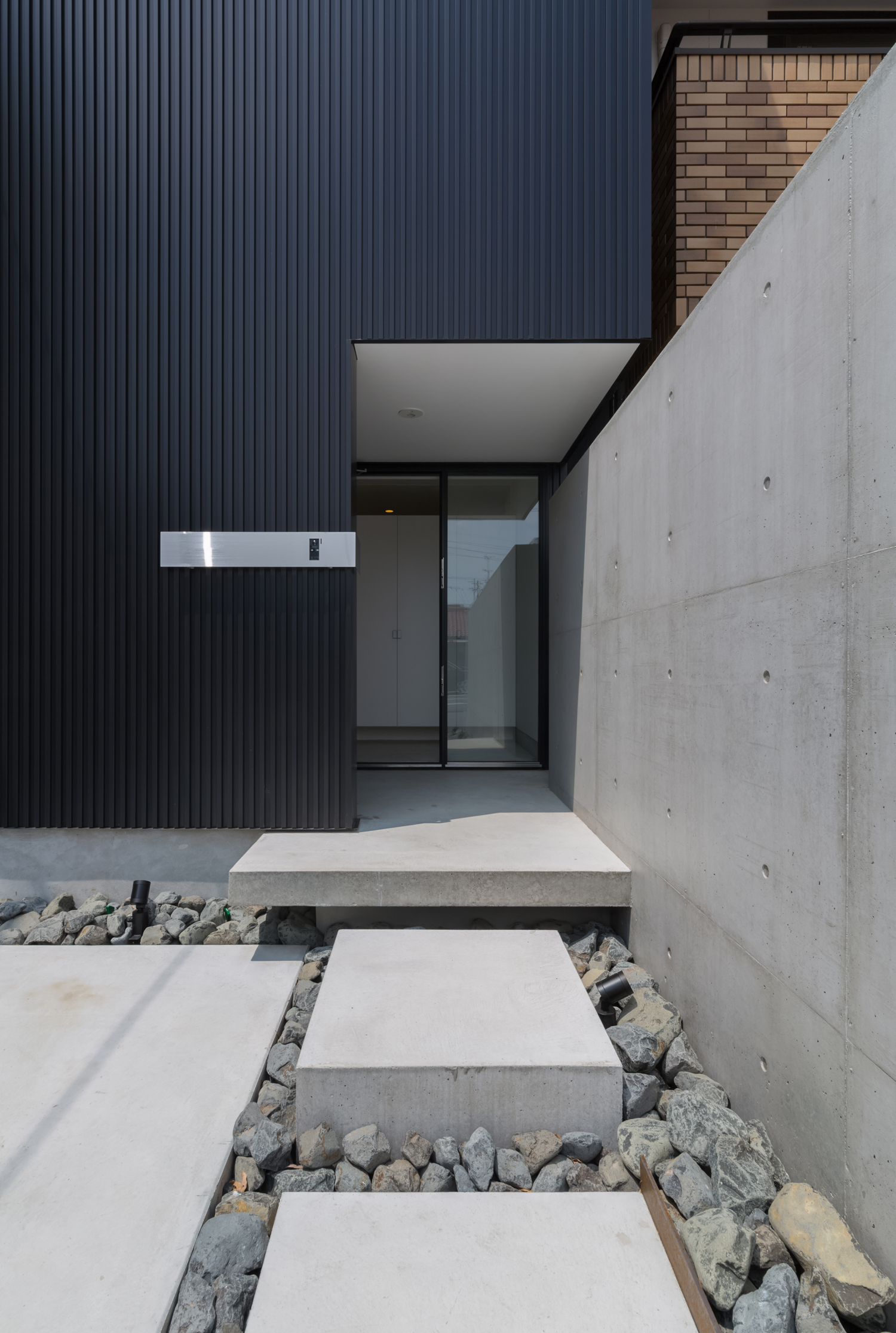 注文住宅・デザイン住宅建築実例_玄関