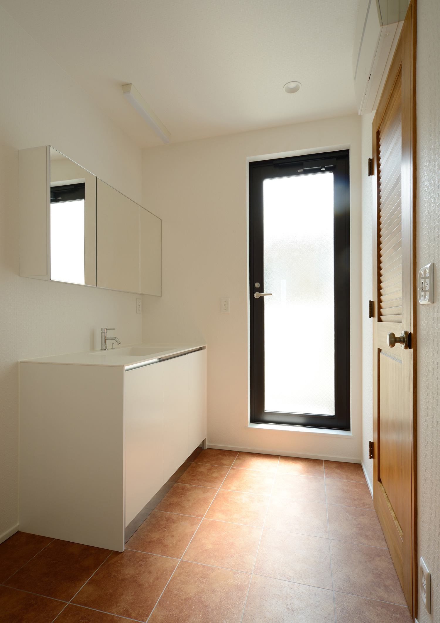 注文住宅・デザイン住宅建築実例_浴室・洗面所