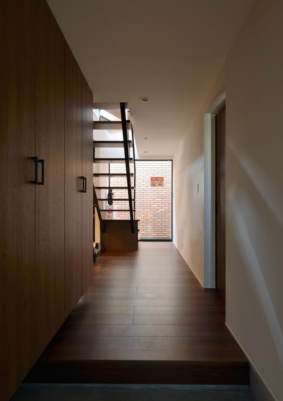 注文住宅・デザイン住宅建築実例_玄関