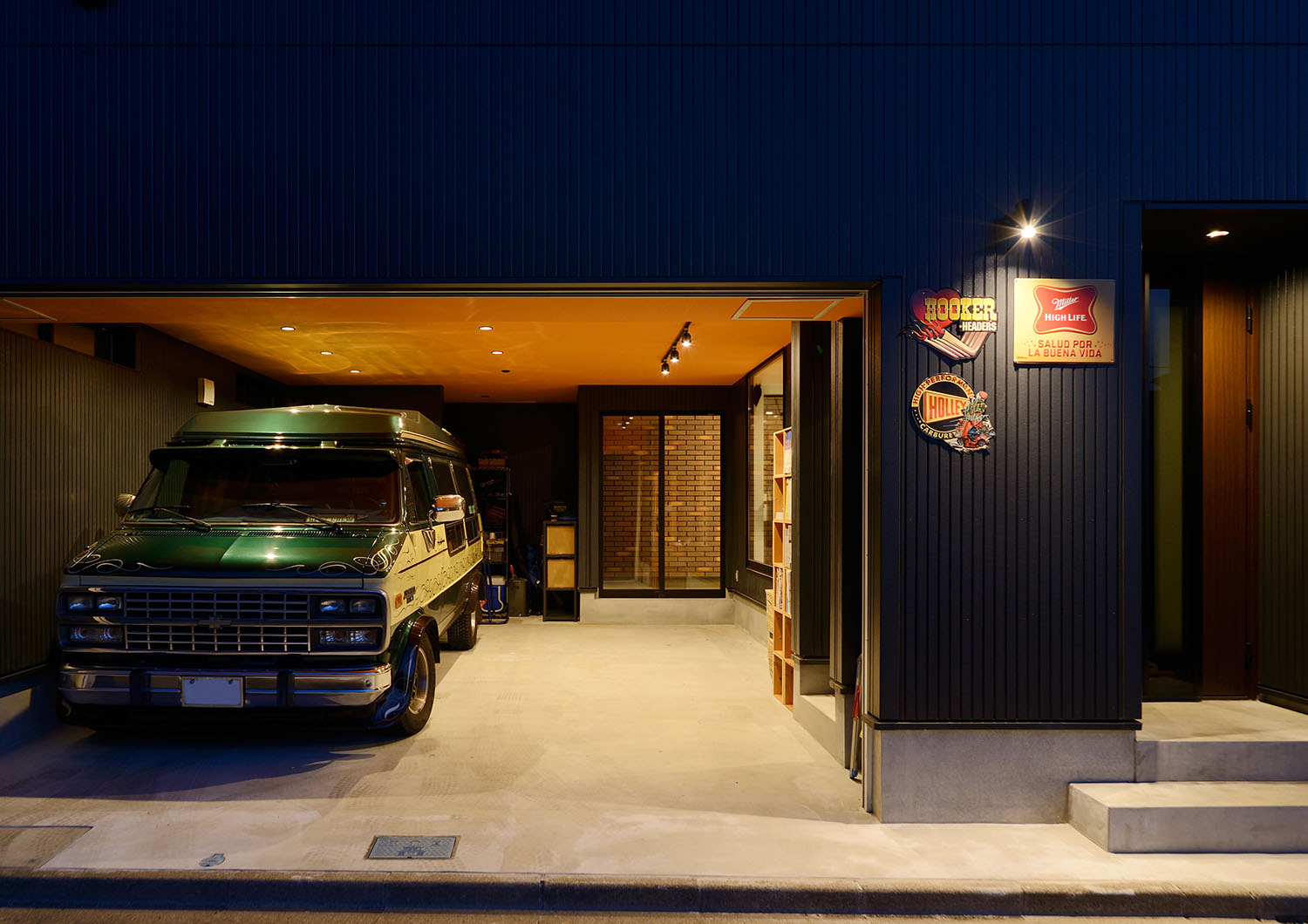 注文住宅・デザイン住宅建築実例_ガレージ