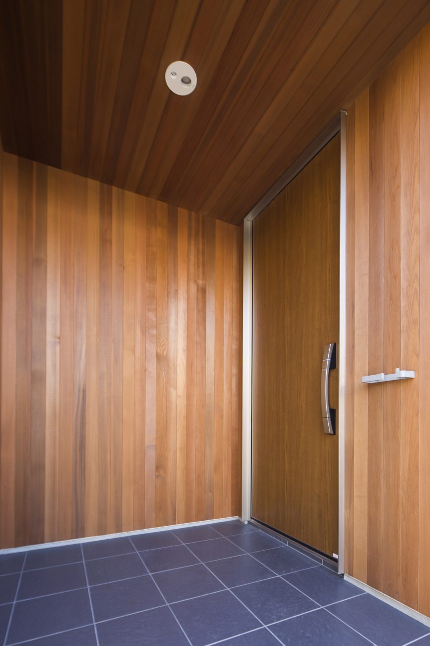 注文住宅・デザイン住宅建築実例_玄関