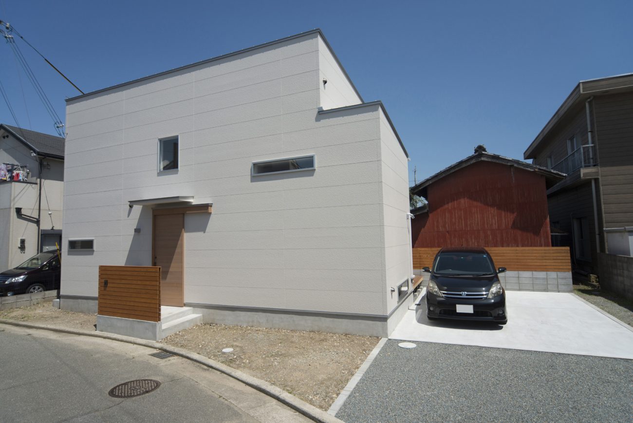 デザイン住宅建築実例_外観・注文住宅『CASE412 S（シンプル）ハウス』の建築実例・施⼯例の写真・建物外観全体
