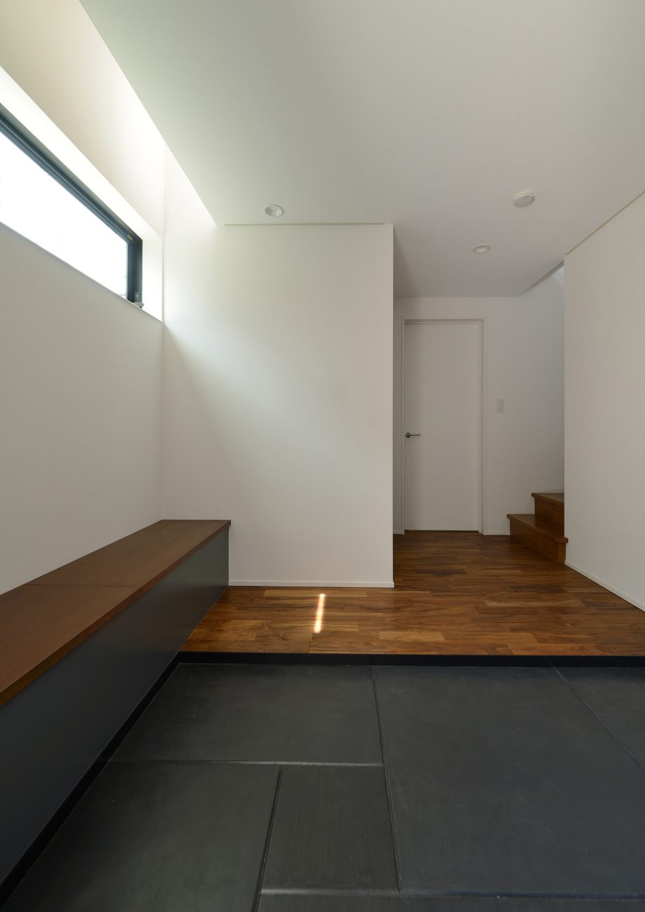 注文住宅・デザイン住宅建築実例_玄関