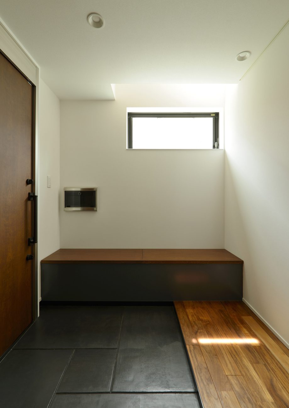 注文住宅・デザイン住宅建築実例_玄関