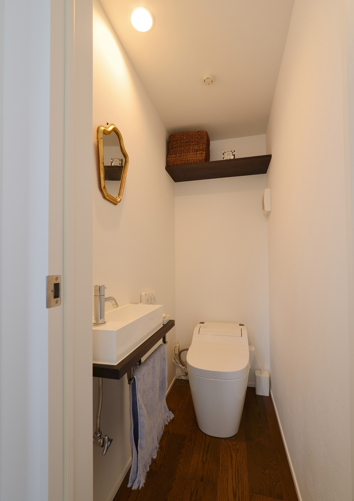 注文住宅・デザイン住宅建築実例_トイレ