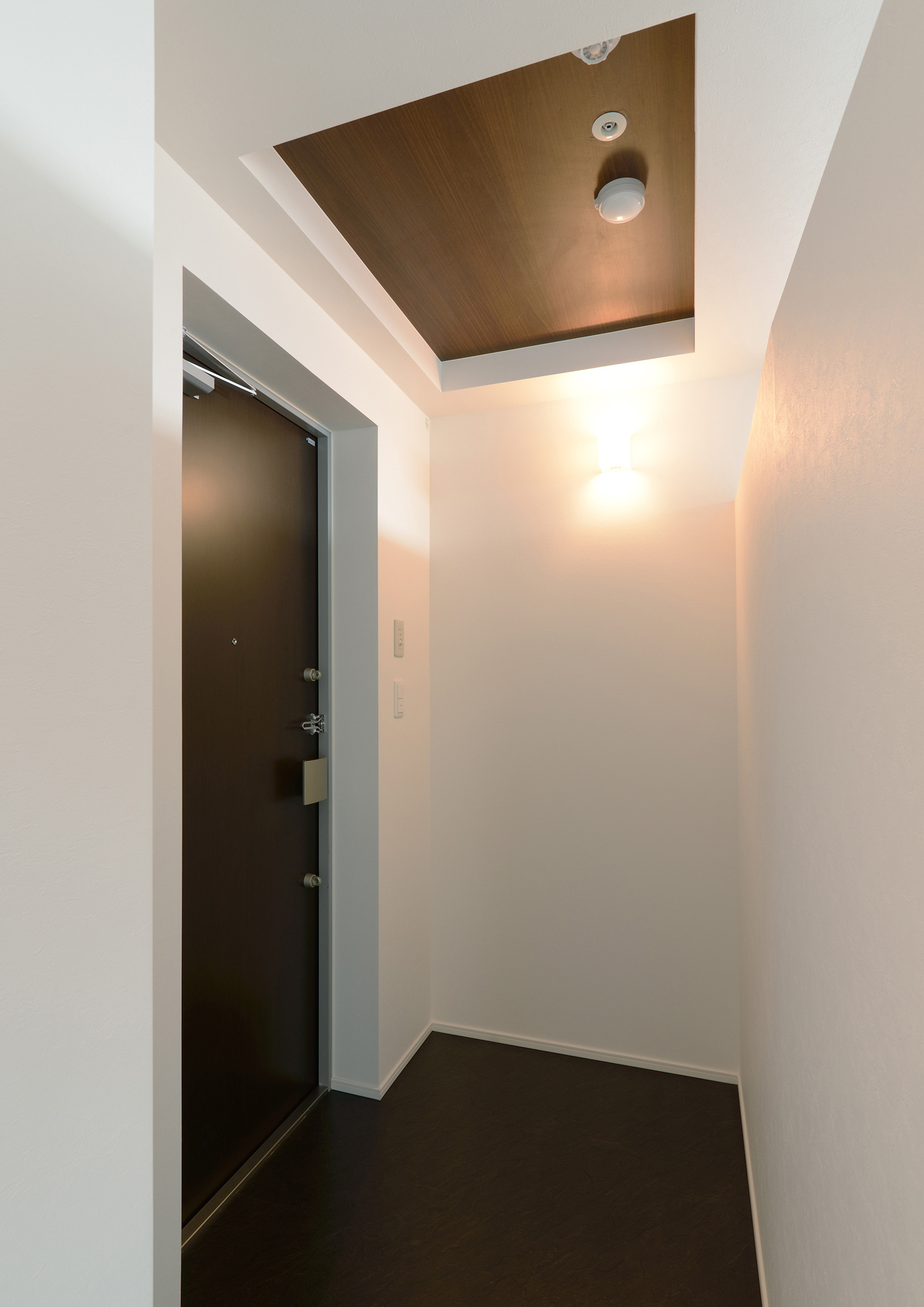 注文住宅・デザイン住宅建築実例_玄関