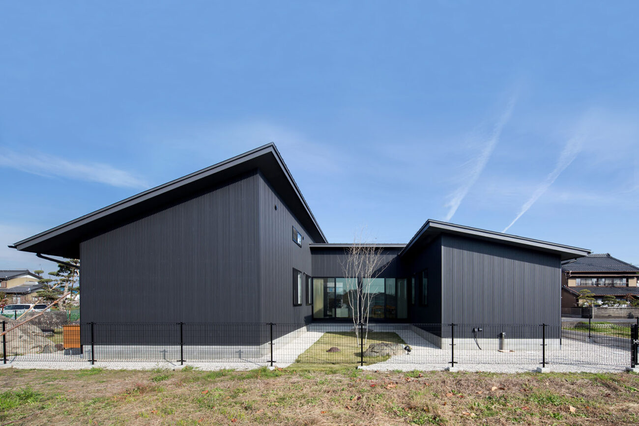 和モダンでおしゃれな平屋の建築実例10選|内装・外観・間取りのコツ | 注文住宅なら建築設計事務所フリーダムアーキテクツ