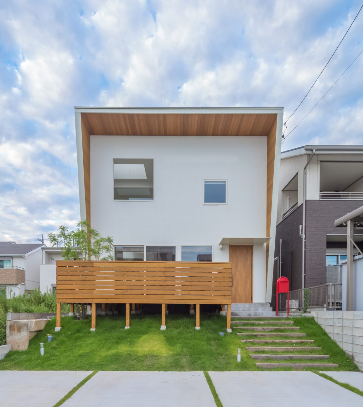 デザイン住宅建築実例_外観・注文住宅『CASE434 HIDAMARI』の建築実例・施⼯例の写真・建物外観全体 注文住宅・デザイン住宅建築実例_『CASE434 HIDAMARI』_外観