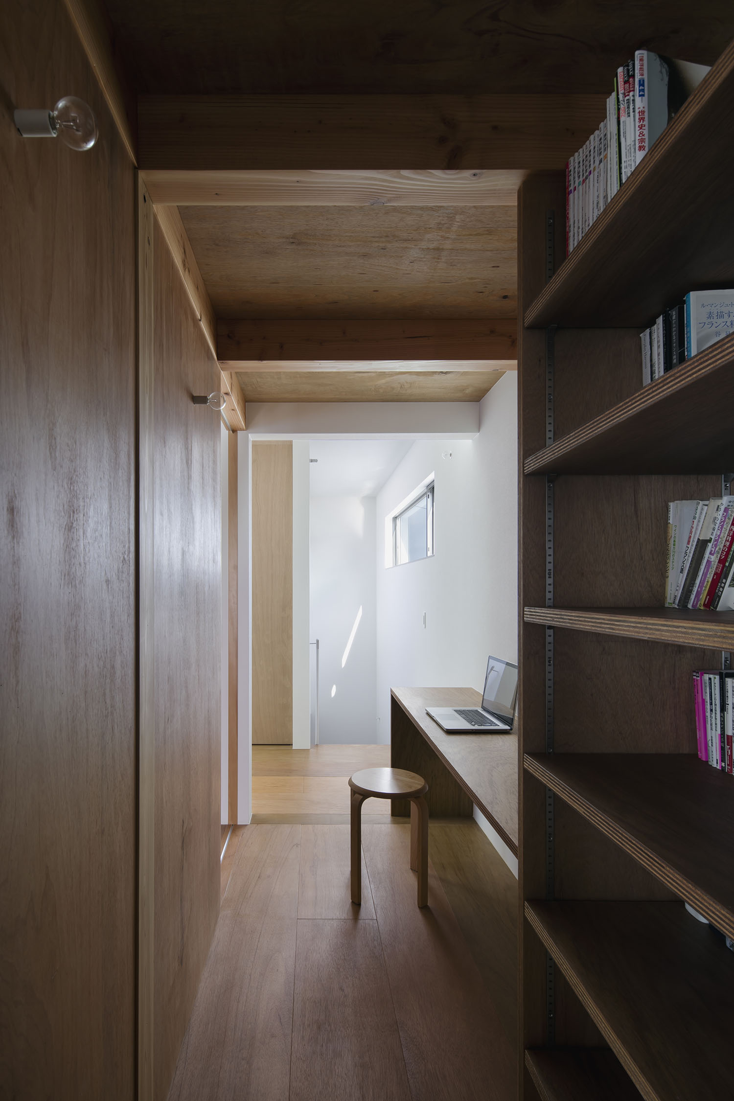 注文住宅・デザイン住宅建築実例_書斎 注文住宅・デザイン住宅建築実例_『CASE438 北庭の家』_書斎