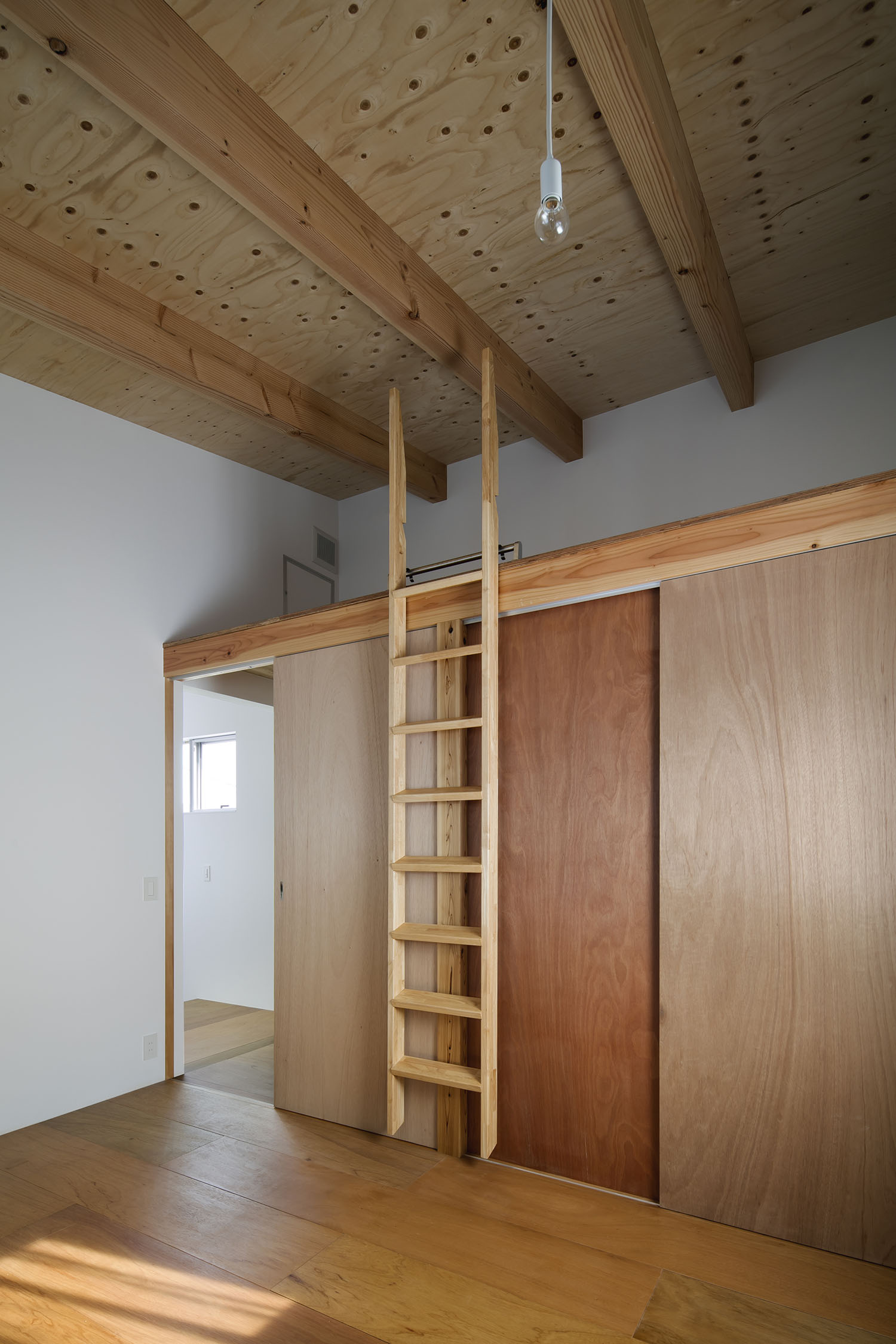 注文住宅・デザイン住宅建築実例_子供部屋 注文住宅・デザイン住宅建築実例_『CASE438 北庭の家』_子供部屋