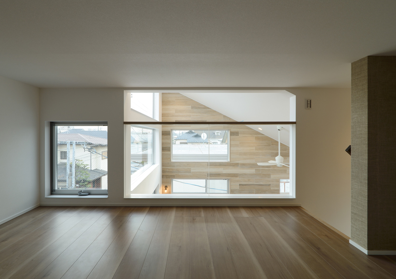 注文住宅・デザイン住宅建築実例_ 注文住宅・デザイン住宅建築実例_『CASE440 光窓の家』_ロフト