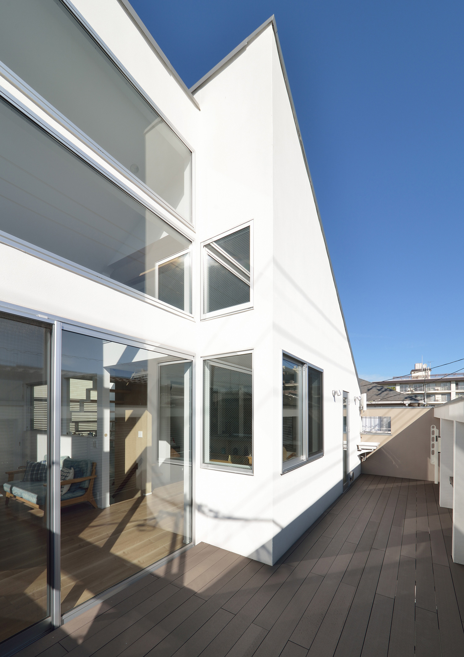 注文住宅・デザイン住宅建築実例_テラス・バルコニー 注文住宅・デザイン住宅建築実例_『CASE440 光窓の家』_テラス・バルコニー