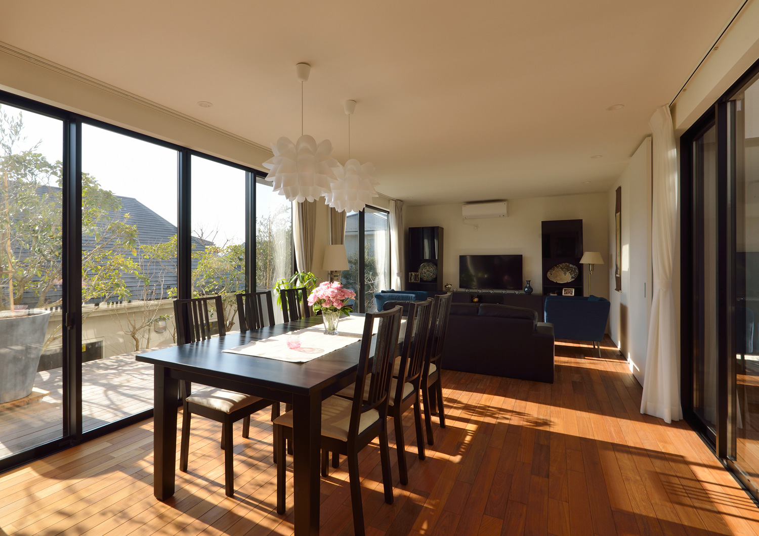 注文住宅・デザイン住宅建築実例_LDK 注文住宅・デザイン住宅建築実例_『CASE442 海の見える回廊の家』_LDK