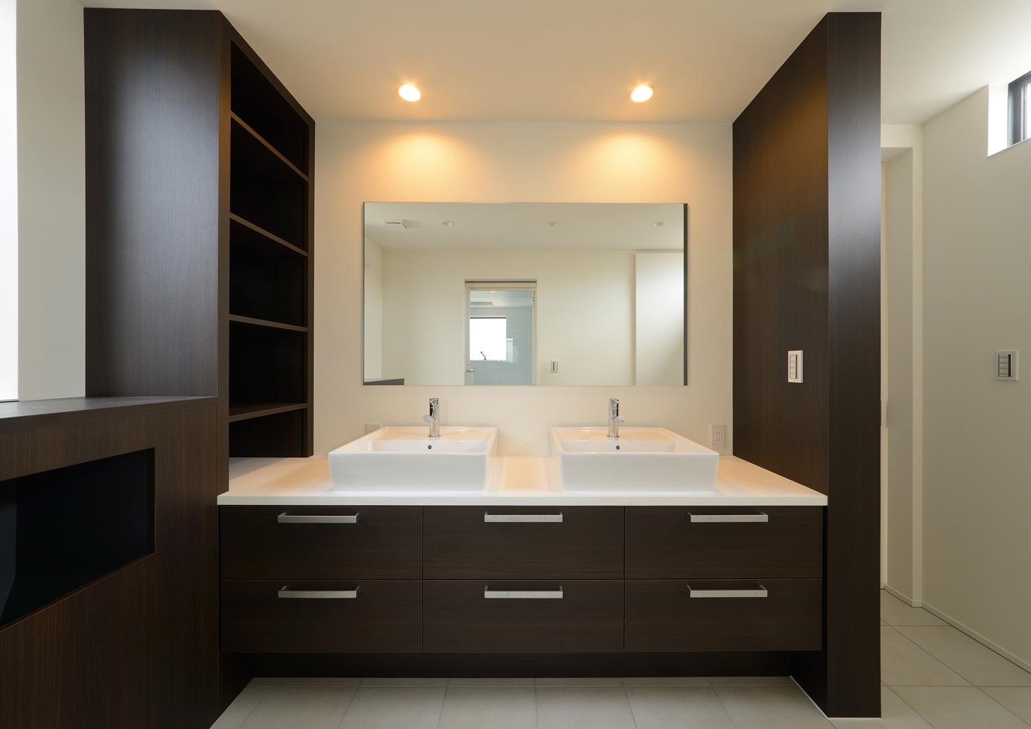 注文住宅・デザイン住宅建築実例_浴室・洗面所 注文住宅・デザイン住宅建築実例_『CASE442 海の見える回廊の家』_浴室・洗面所