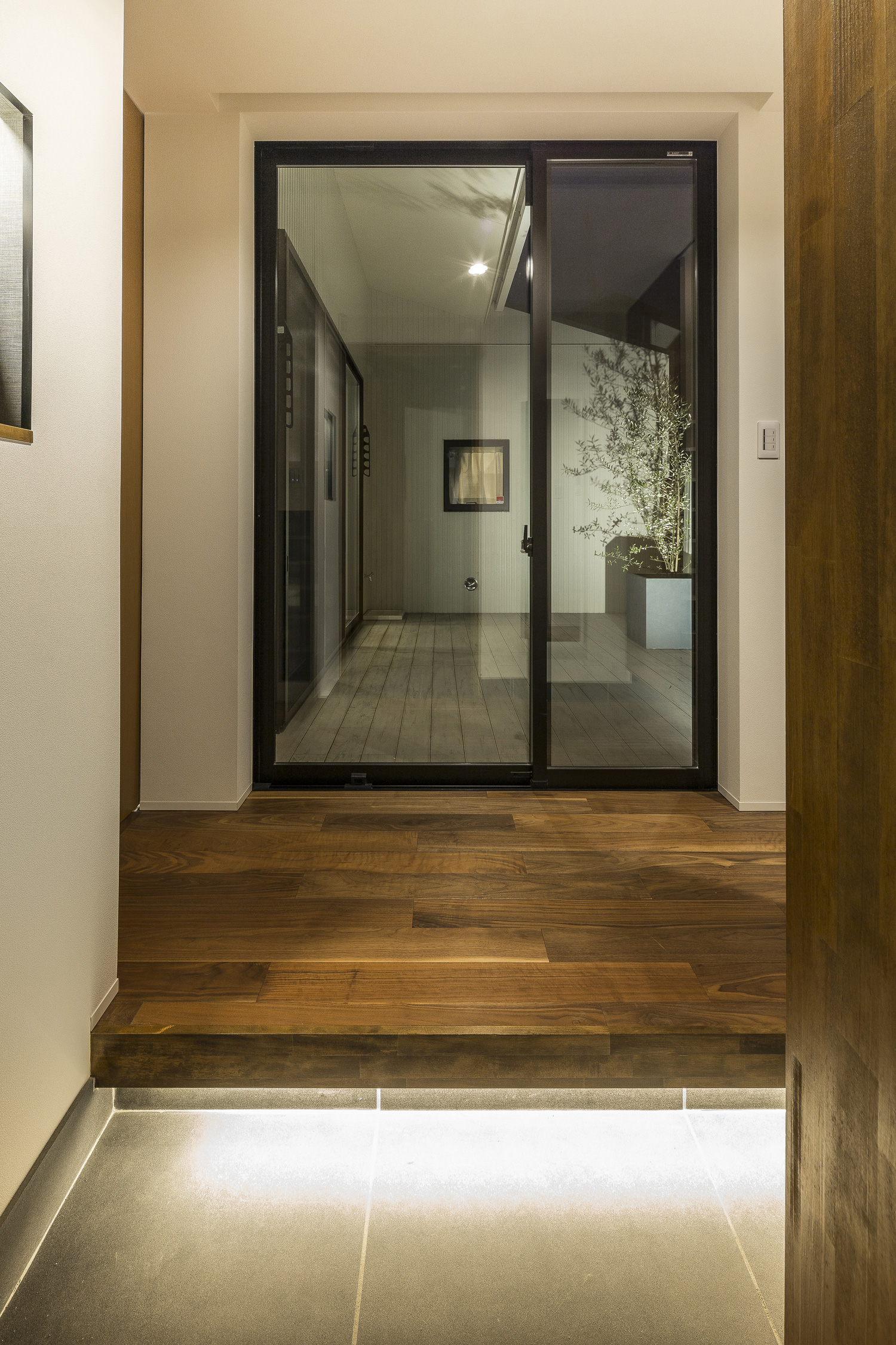 注文住宅・デザイン住宅建築実例_玄関 注文住宅・デザイン住宅建築実例_『CASE447 CASA Oltremare』_玄関