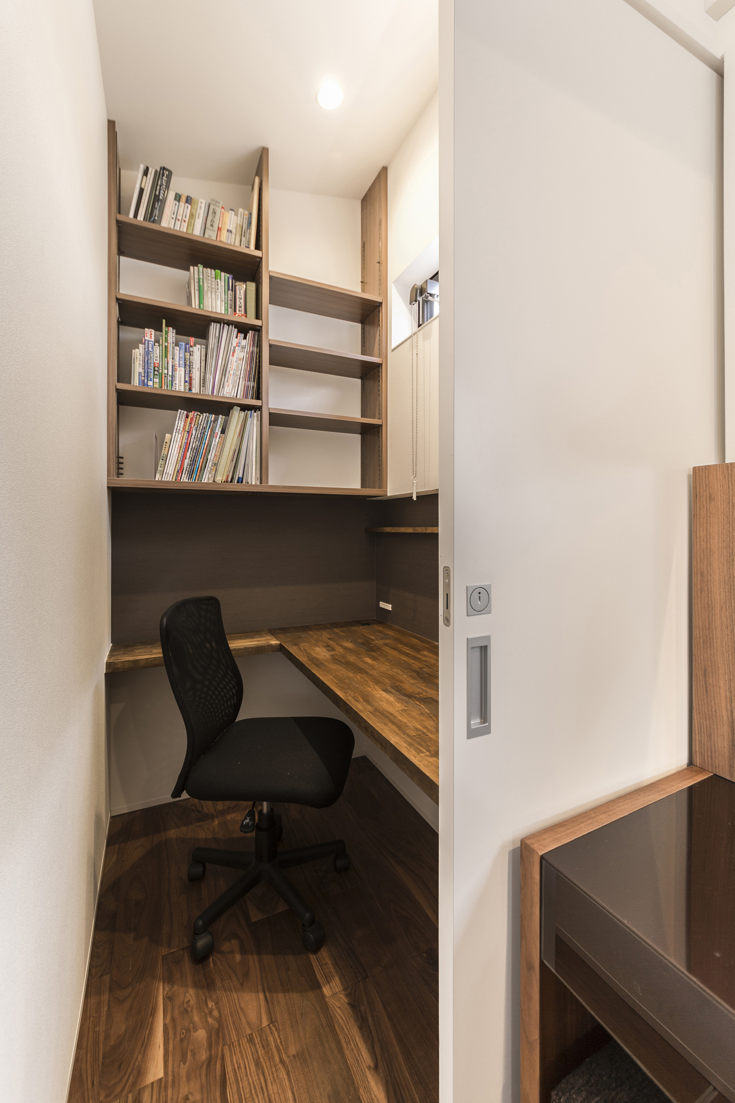 注文住宅・デザイン住宅建築実例_書斎 注文住宅・デザイン住宅建築実例_『CASE447 CASA Oltremare』_書斎