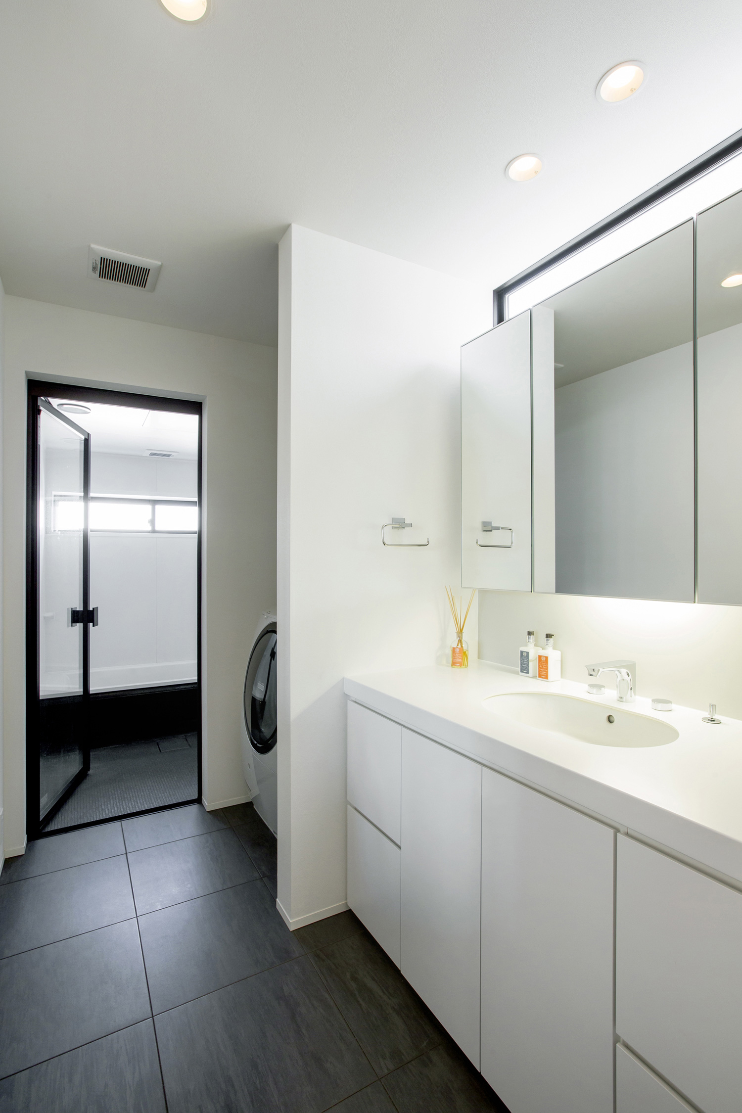 注文住宅・デザイン住宅建築実例_ 注文住宅・デザイン住宅建築実例_『CASE450 螺旋の家』_外観