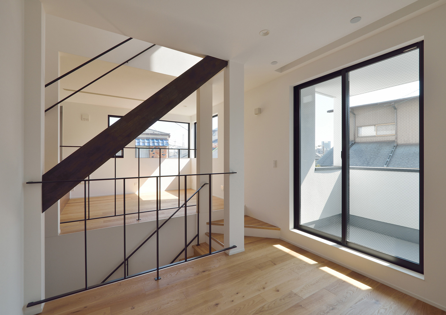 注文住宅・デザイン住宅建築実例_LDK 注文住宅・デザイン住宅建築実例_『CASE450 螺旋の家』_LDK