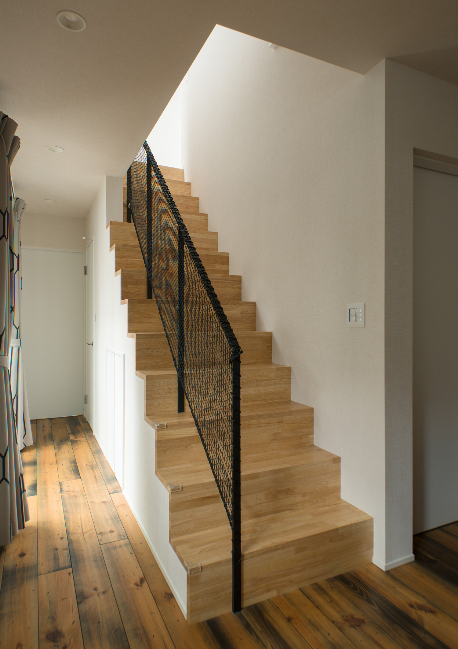 注文住宅・デザイン住宅建築実例_階段 注文住宅・デザイン住宅建築実例_『CASE457 stripe』_階段