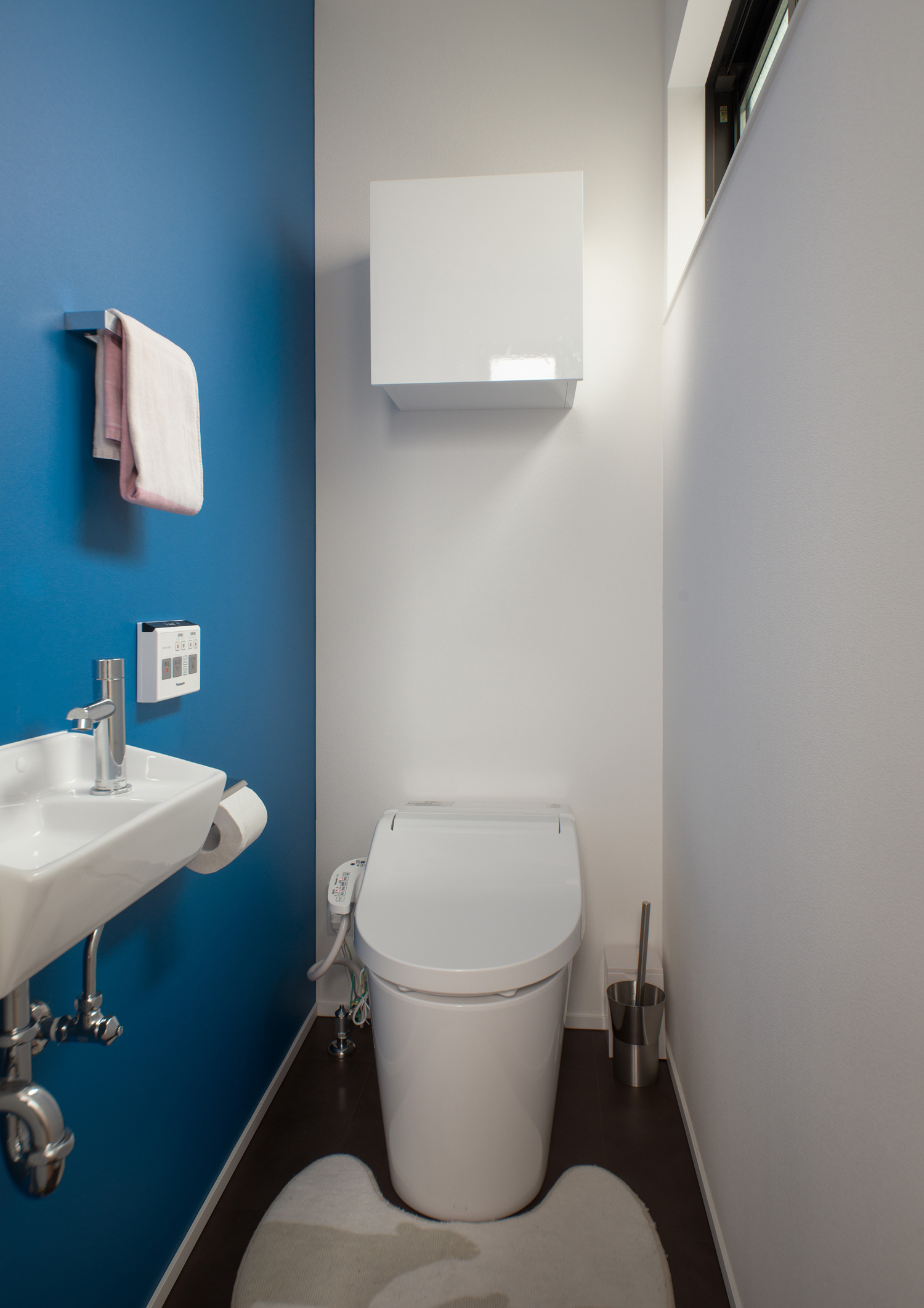 注文住宅・デザイン住宅建築実例_トイレ 注文住宅・デザイン住宅建築実例_『CASE457 stripe』_トイレ