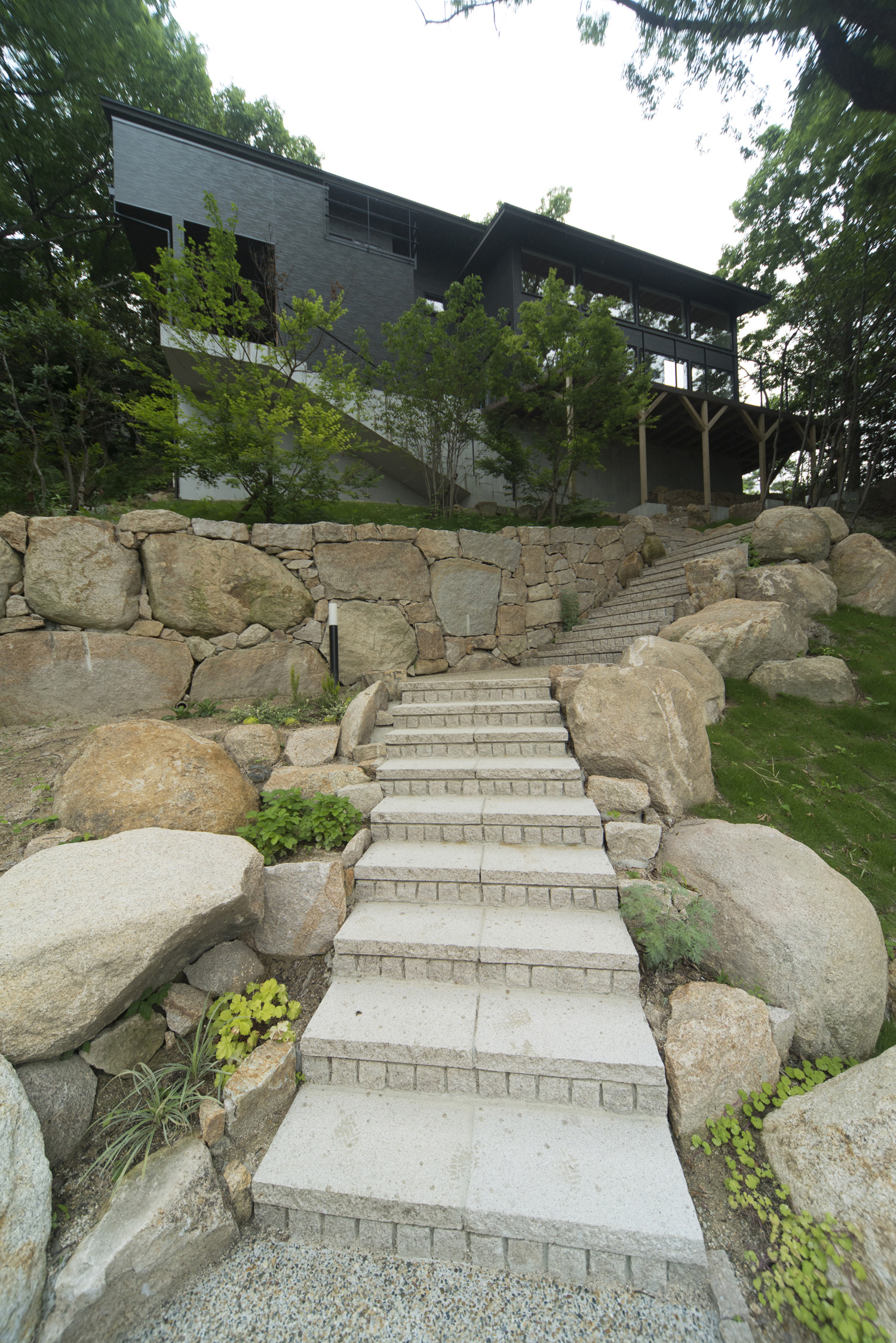 注文住宅・デザイン住宅建築実例_外観 注文住宅・デザイン住宅建築実例_『CASE458 森の中の家』_外観