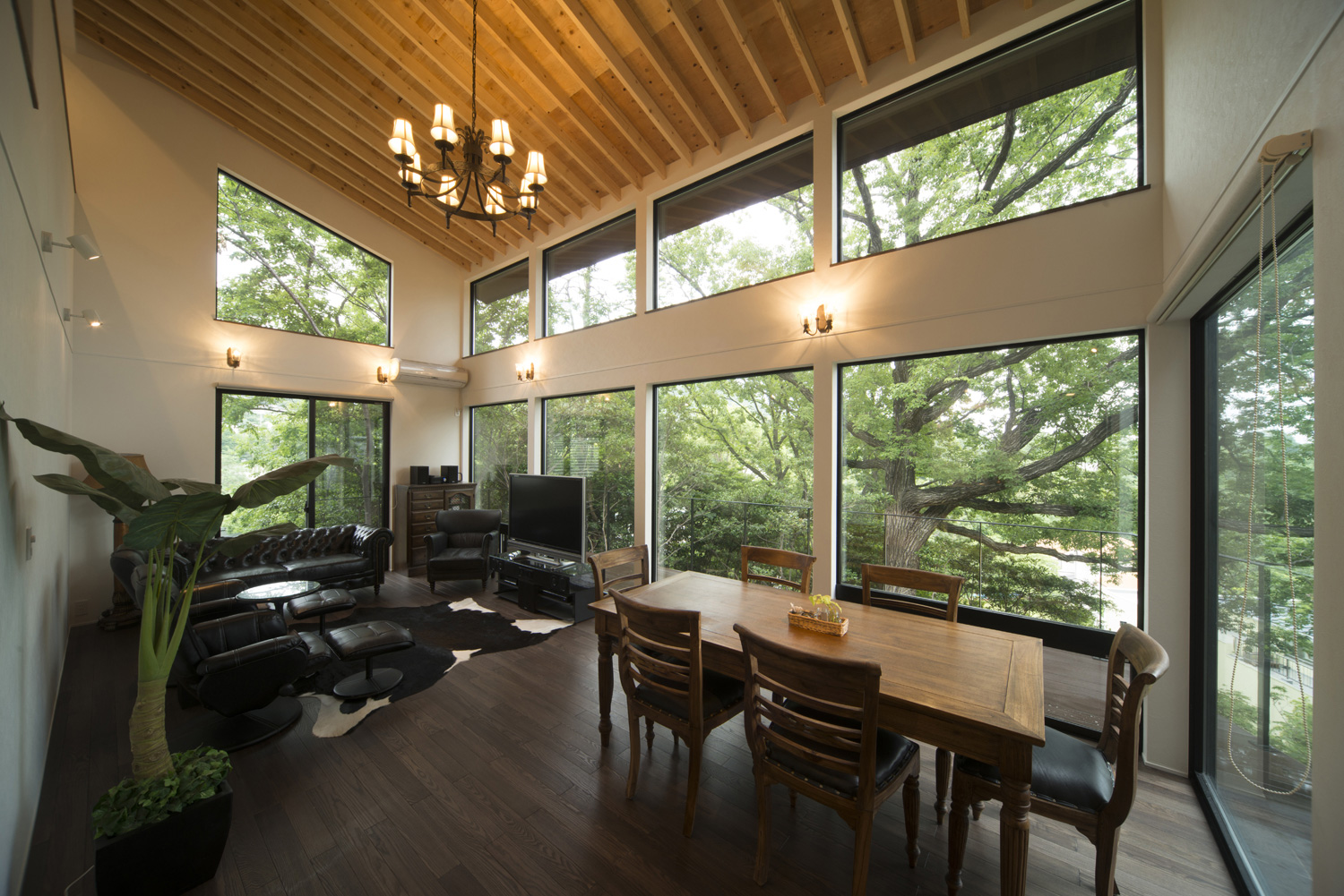 注文住宅・デザイン住宅建築実例_LDK 注文住宅・デザイン住宅建築実例_『CASE458 森の中の家』_LDK