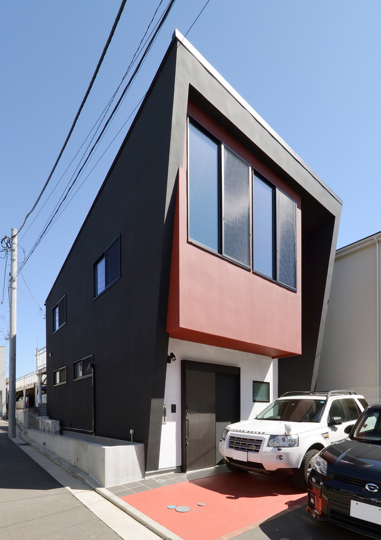 デザイン住宅建築実例_外観・注文住宅『CASE467 color cube』の建築実例・施⼯例の写真・建物外観全体 注文住宅・デザイン住宅建築実例_『CASE467 color cube』_外観