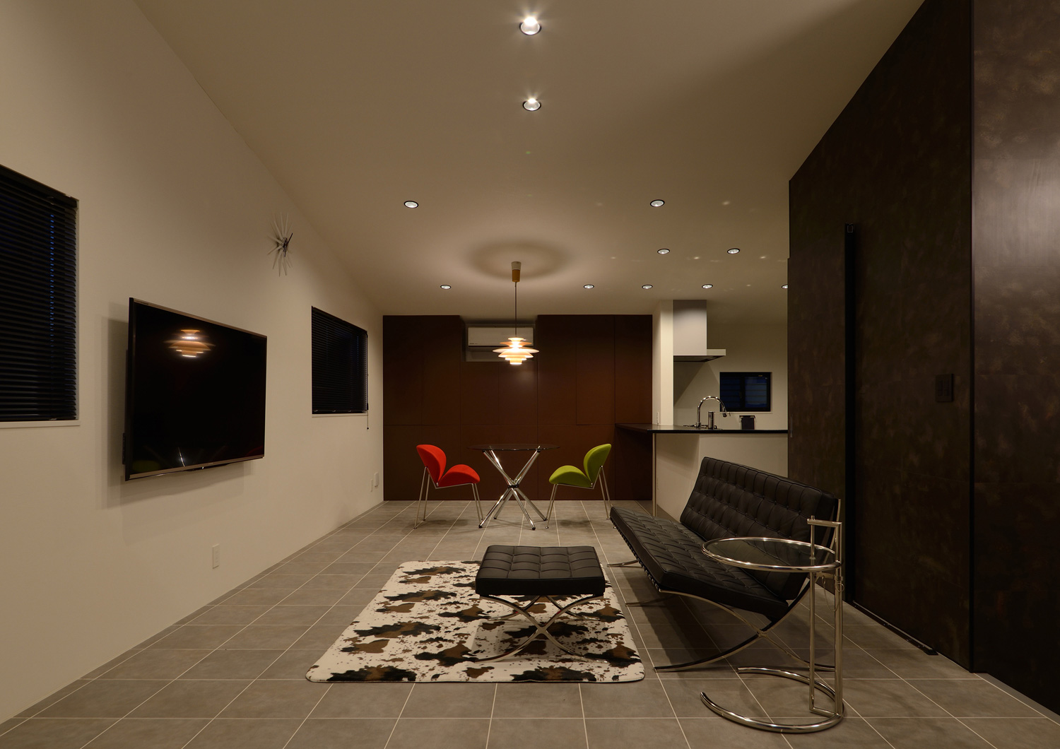 ペンダントライトを取り付けた高級感のあるLDK・デザイン住宅 注文住宅・デザイン住宅建築実例_『CASE467 color cube』_LDK