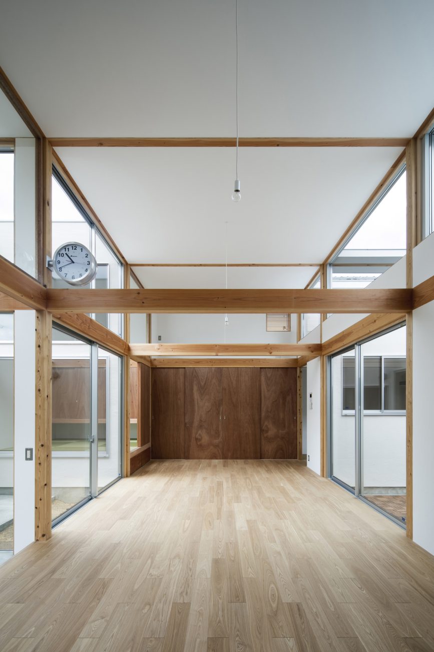 注文住宅・デザイン住宅建築実例_LDK 注文住宅・デザイン住宅建築実例_『CASE468 1.5階建ての家』_LDK