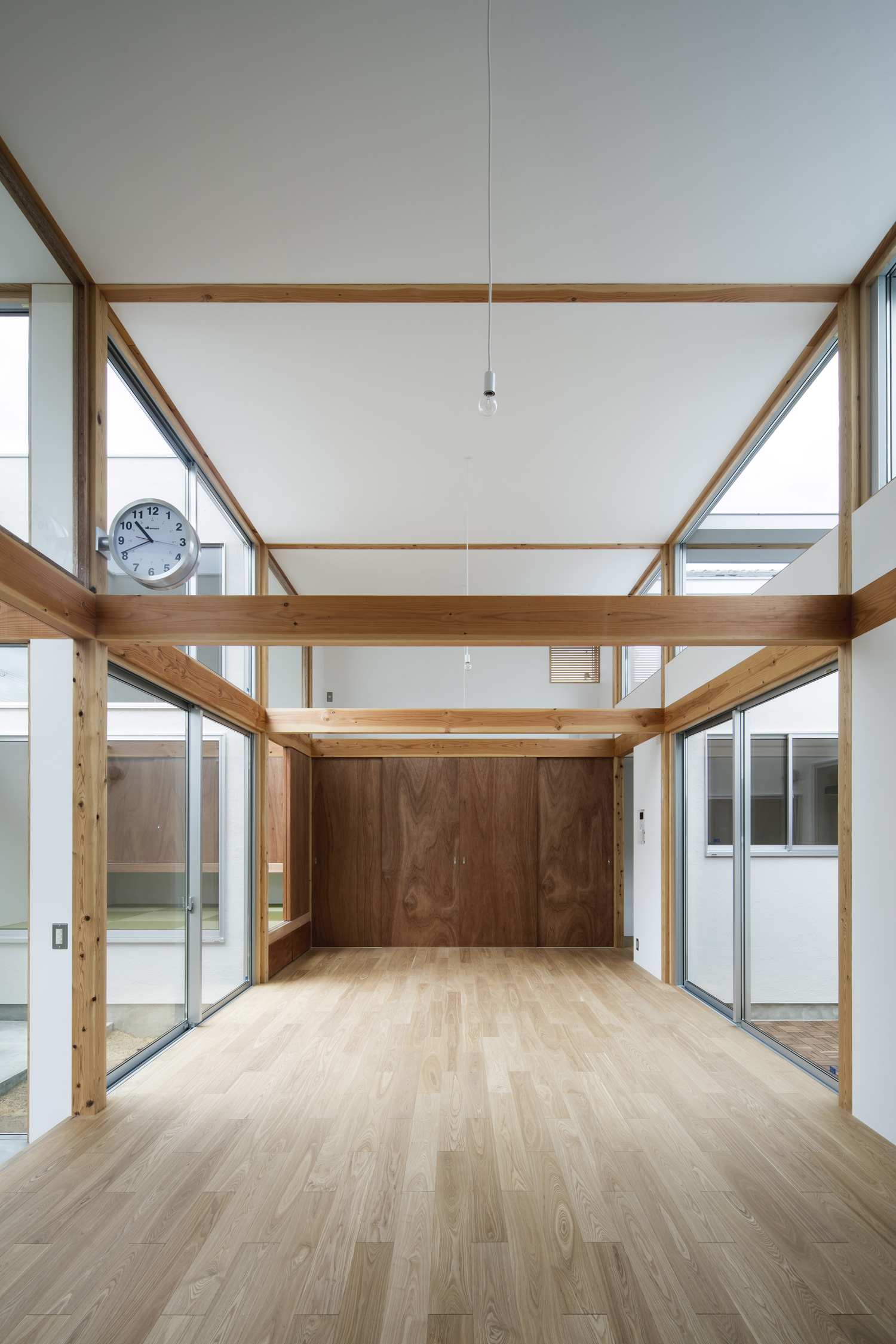 発想の転換で1.5階建てに感じる平屋2