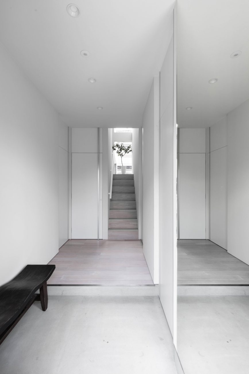 注文住宅・デザイン住宅建築実例_玄関 注文住宅・デザイン住宅建築実例_『CASE470 HOUSE.ASIAN / HORIZONTAL』_玄関