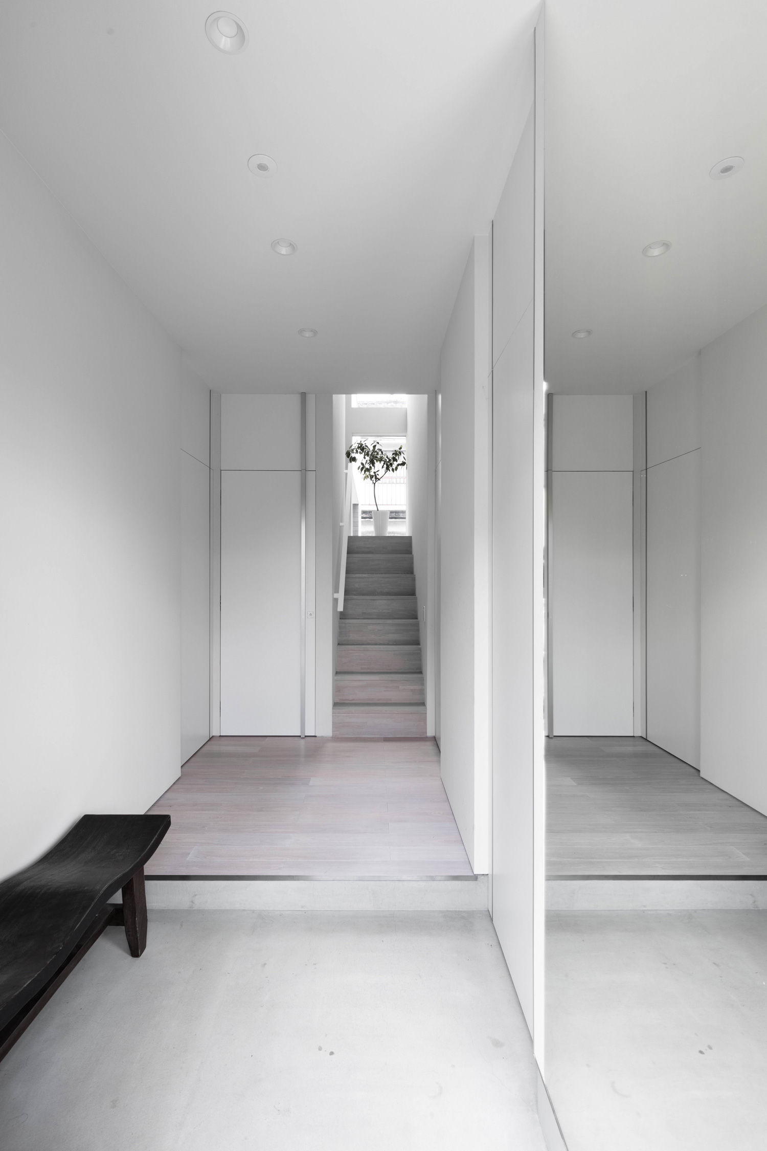 注文住宅・デザイン住宅建築実例_玄関 注文住宅・デザイン住宅建築実例_『CASE470 HOUSE.ASIAN / HORIZONTAL』_玄関