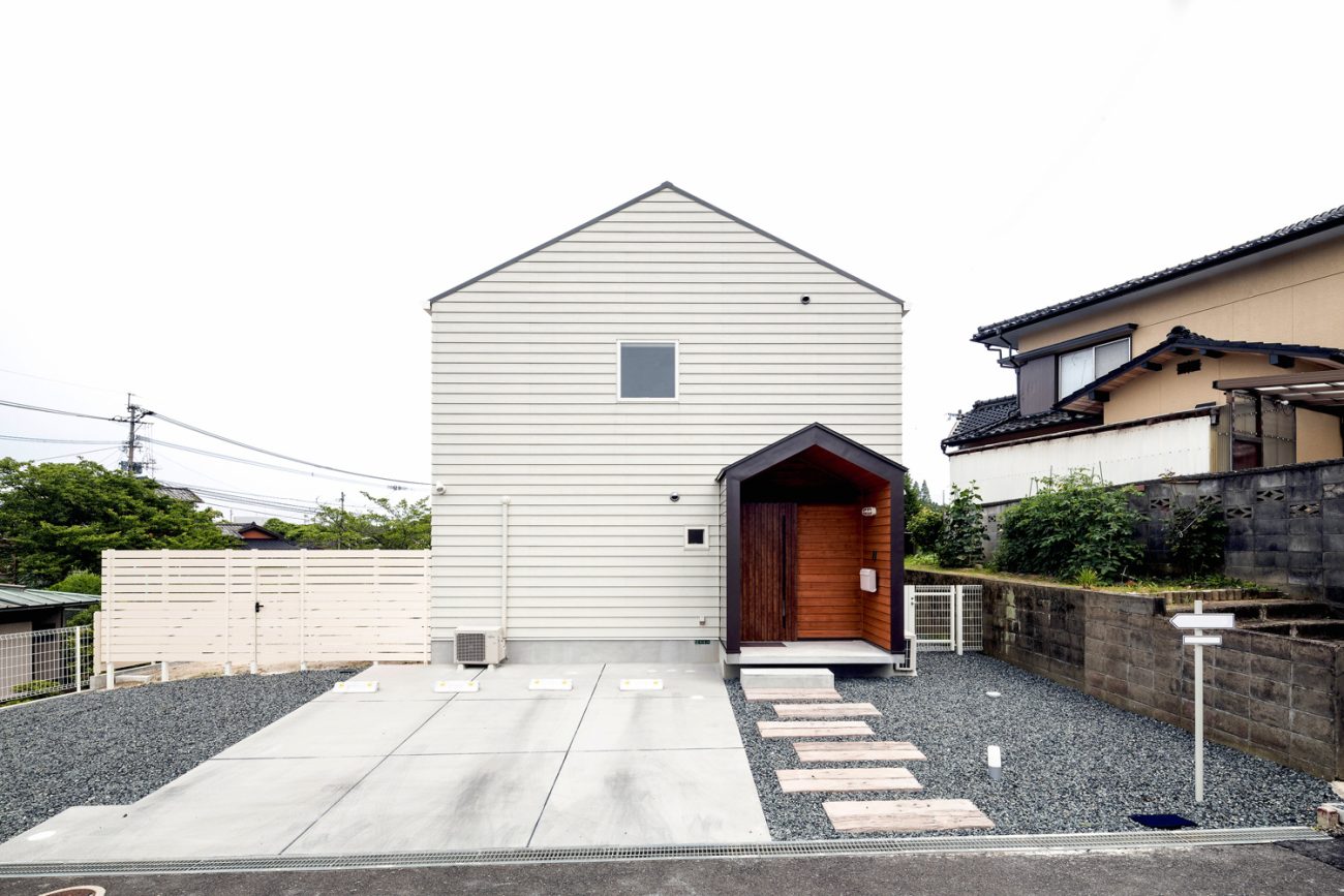 注文住宅・デザイン住宅建築実例_外観 注文住宅・デザイン住宅建築実例_『CASE471 ＨＯＭＥ ＢＡＳＥ』_外観