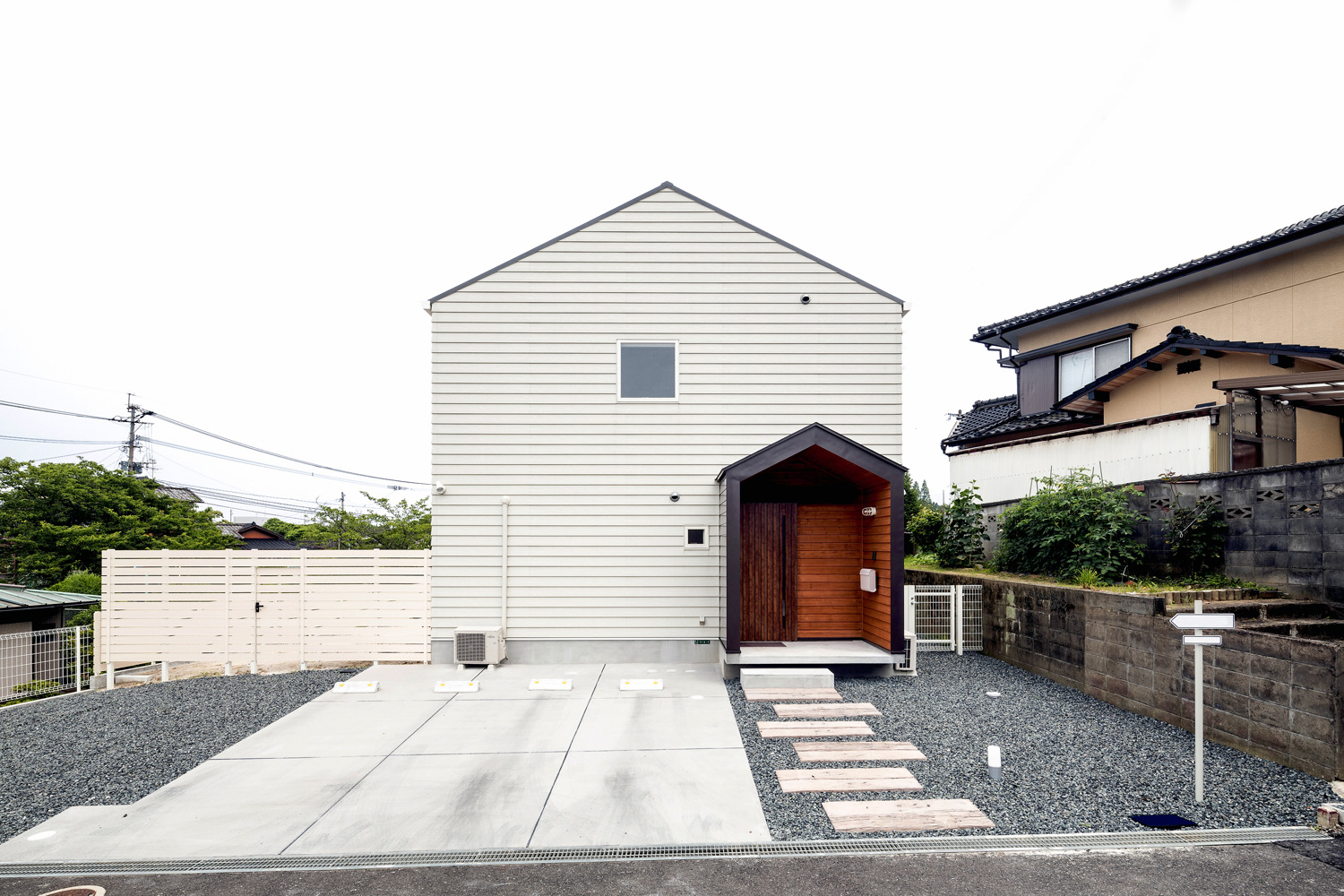 注文住宅・デザイン住宅建築実例_外観 注文住宅・デザイン住宅建築実例_『CASE471 ＨＯＭＥ ＢＡＳＥ』_外観