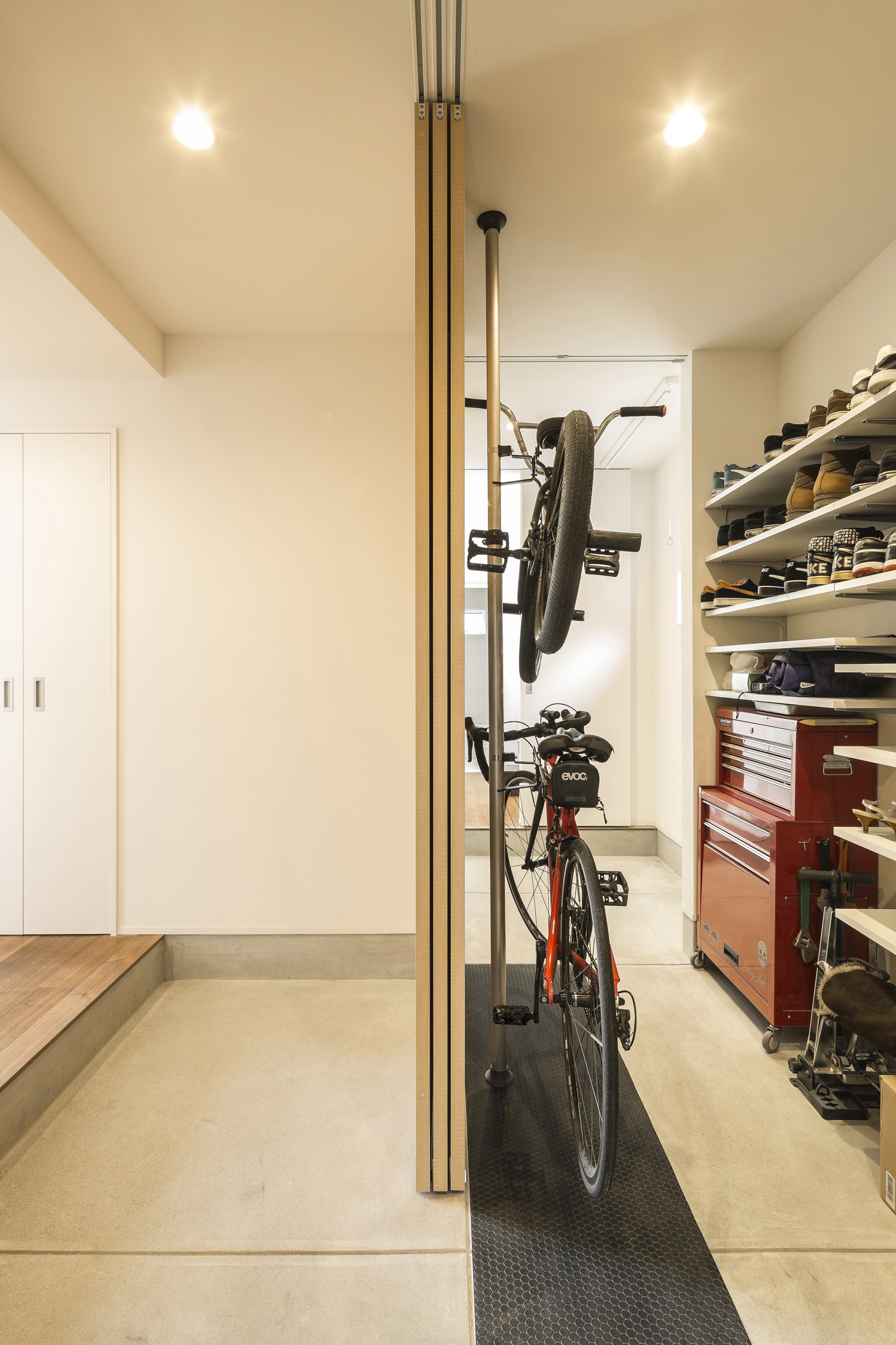 注文住宅・デザイン住宅建築実例_玄関 注文住宅・デザイン住宅建築実例_『CASE471 ＨＯＭＥ ＢＡＳＥ』_玄関