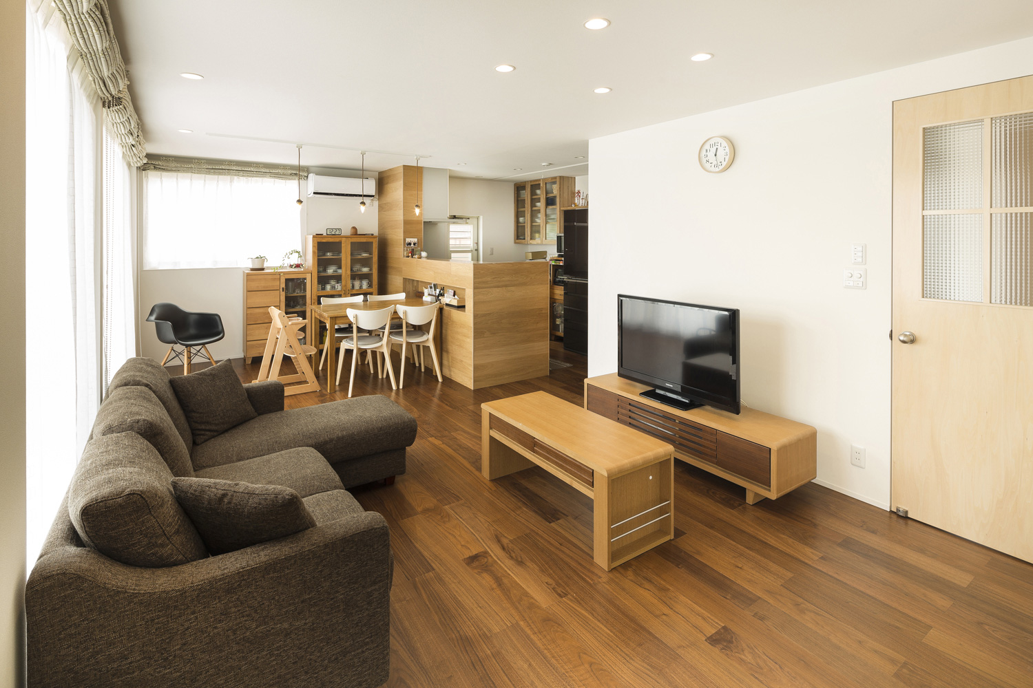 注文住宅・デザイン住宅建築実例_LDK 注文住宅・デザイン住宅建築実例_『CASE471 ＨＯＭＥ ＢＡＳＥ』_LDK