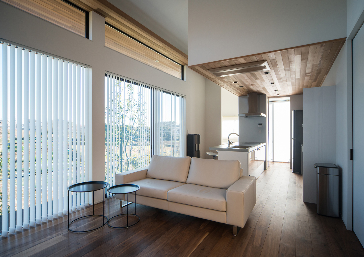 注文住宅・デザイン住宅建築実例_LDK 注文住宅・デザイン住宅建築実例_『CASE472 突き抜ける家』_LDK