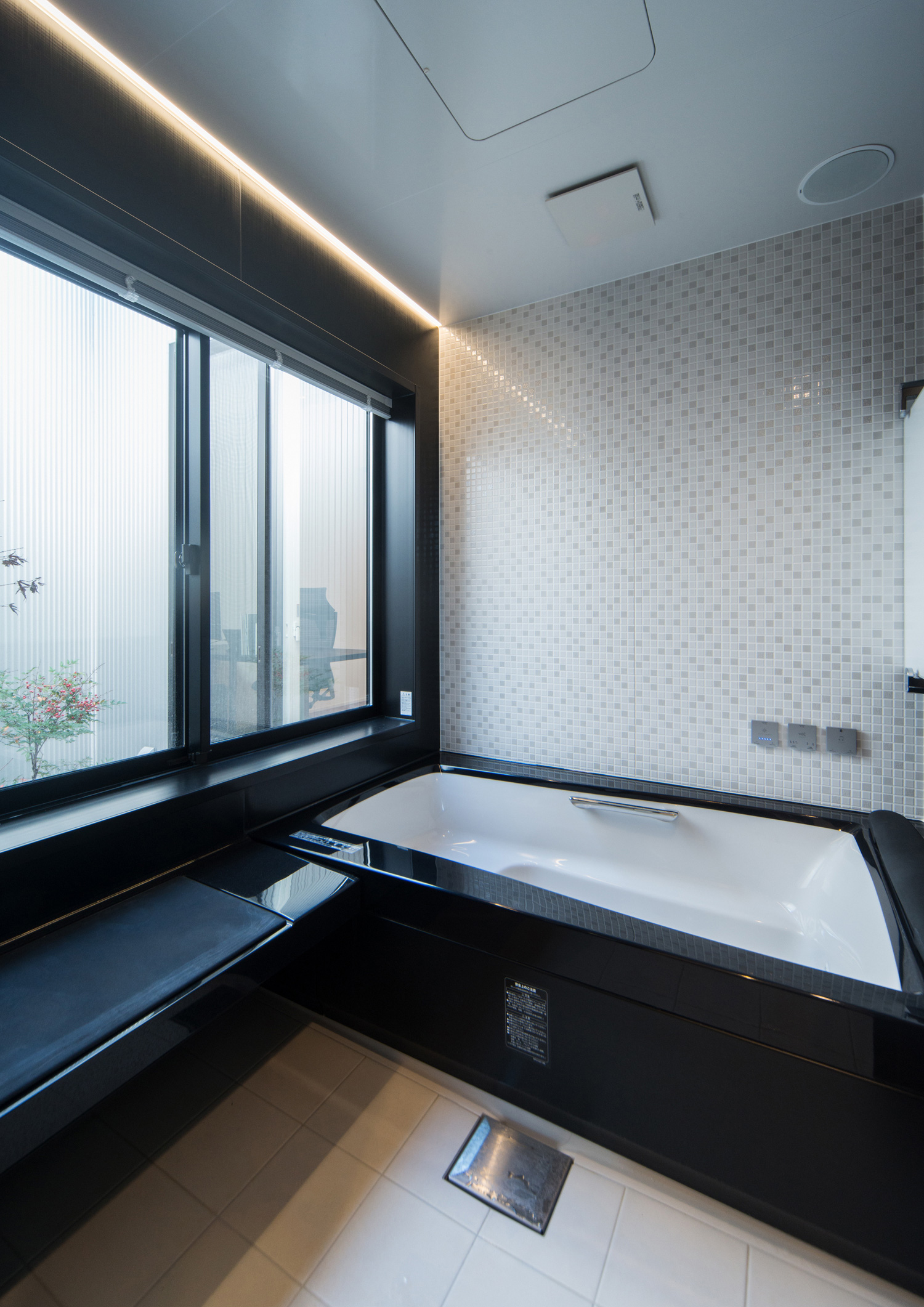 注文住宅・デザイン住宅建築実例_浴室・洗面所 注文住宅・デザイン住宅建築実例_『CASE472 突き抜ける家』_浴室・洗面所